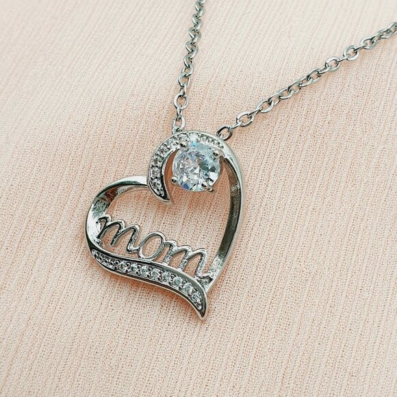 Jewelry - 🔥Heart Mother's Gifts Lovely Pendant Necklace for Women, EVGG1030